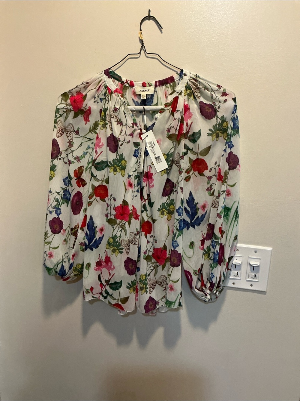 NWTS L’AGENCE TEAGAN DOLMAN SLV BLOUSE - Picture 2 of 6